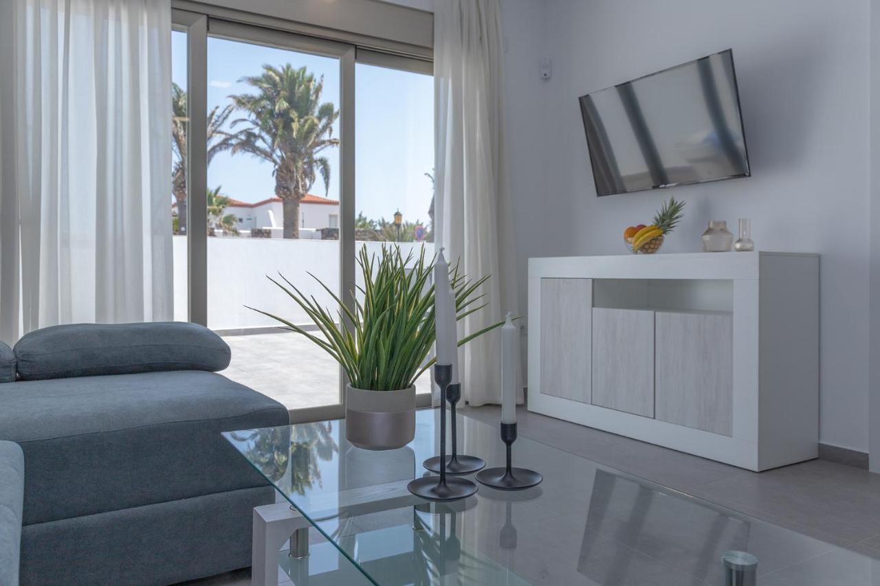 Apartment Family 1 Beachfront Corralejo By Holidays Home Экстерьер фото